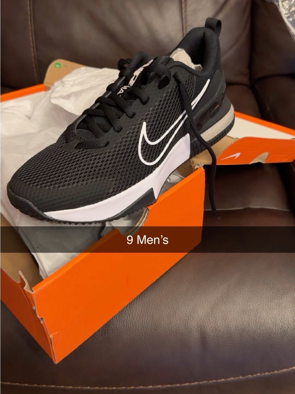 Nike Men's Black and White Training Sneakers